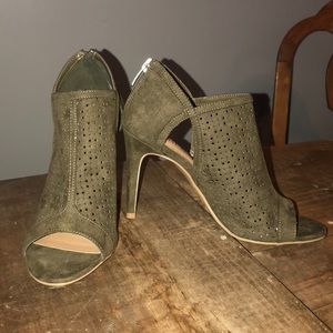 Hunter green booties